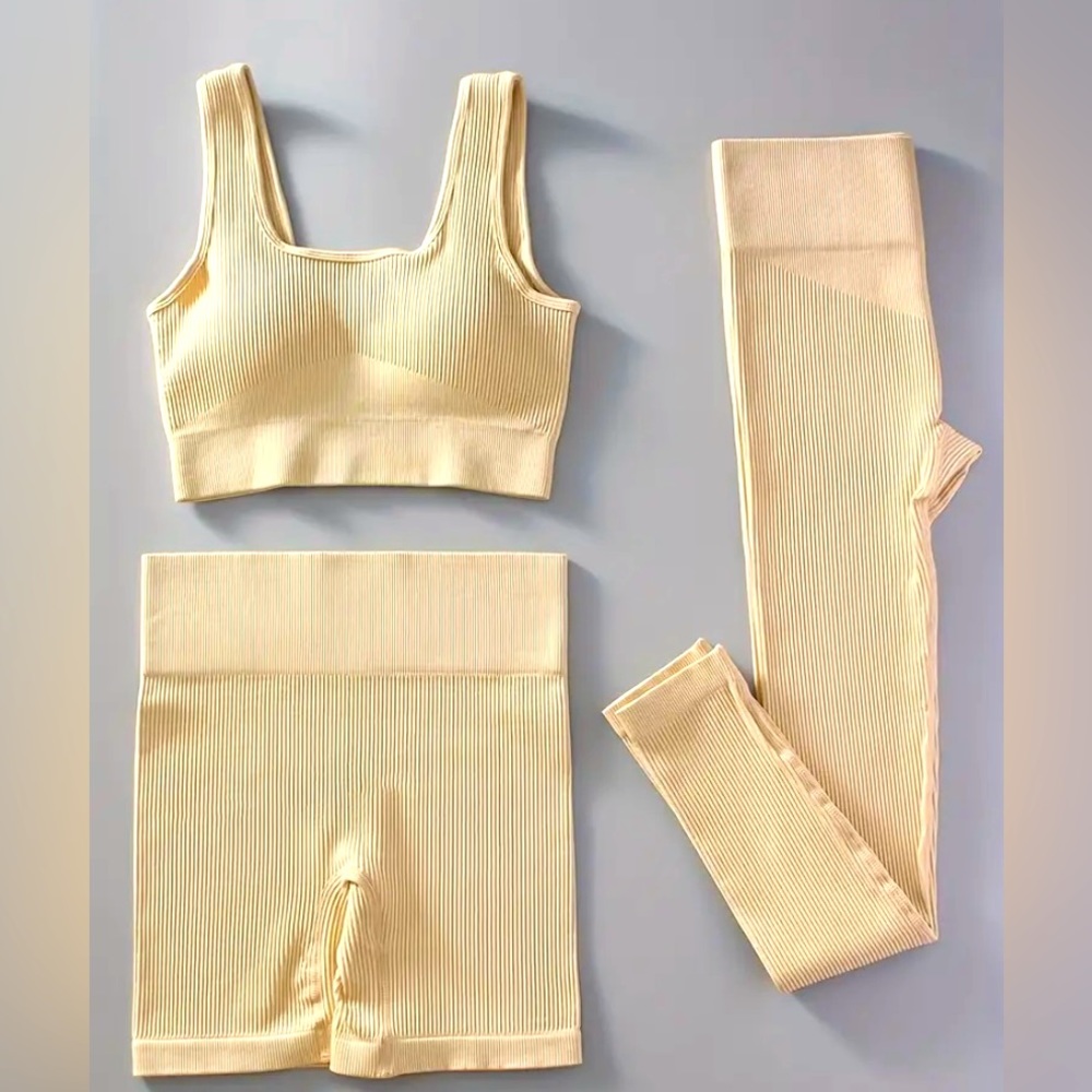 3 pieces exercise suit